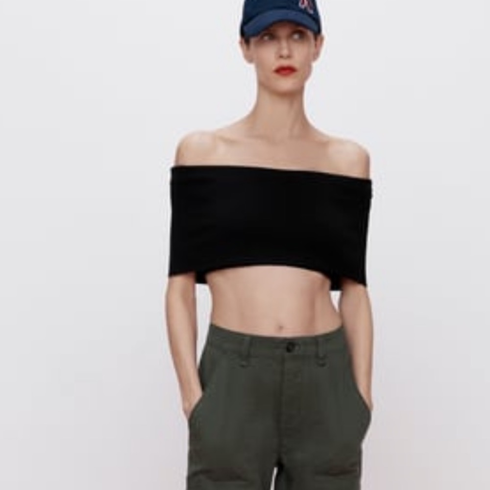 Zara NEW cropped knit top